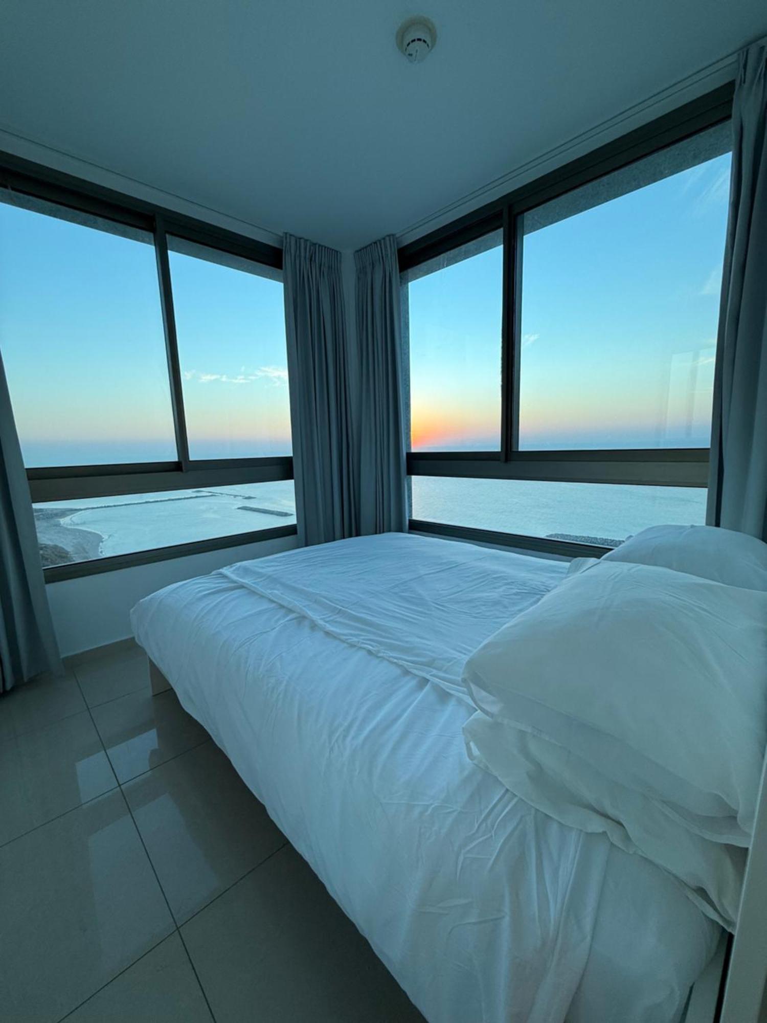 Netanya Seaview Aparthotel Екстериор снимка
