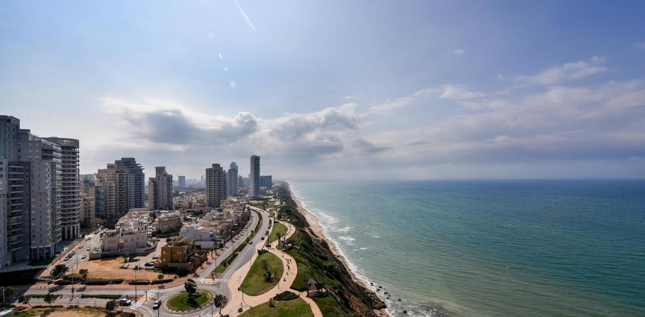 Netanya Seaview Aparthotel Екстериор снимка